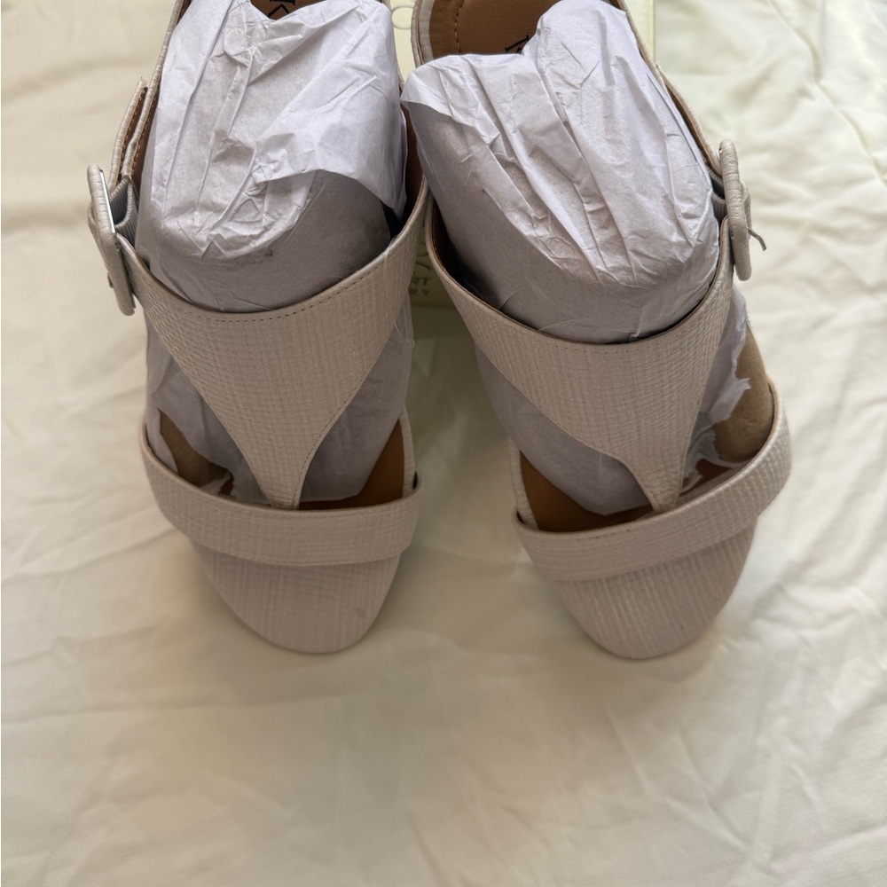 Kim Rogers Light Tan Women's Sandals